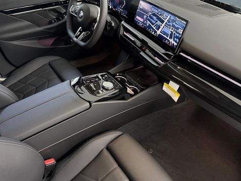 New 2026 BMW 530i w/ M Sport Package image 28