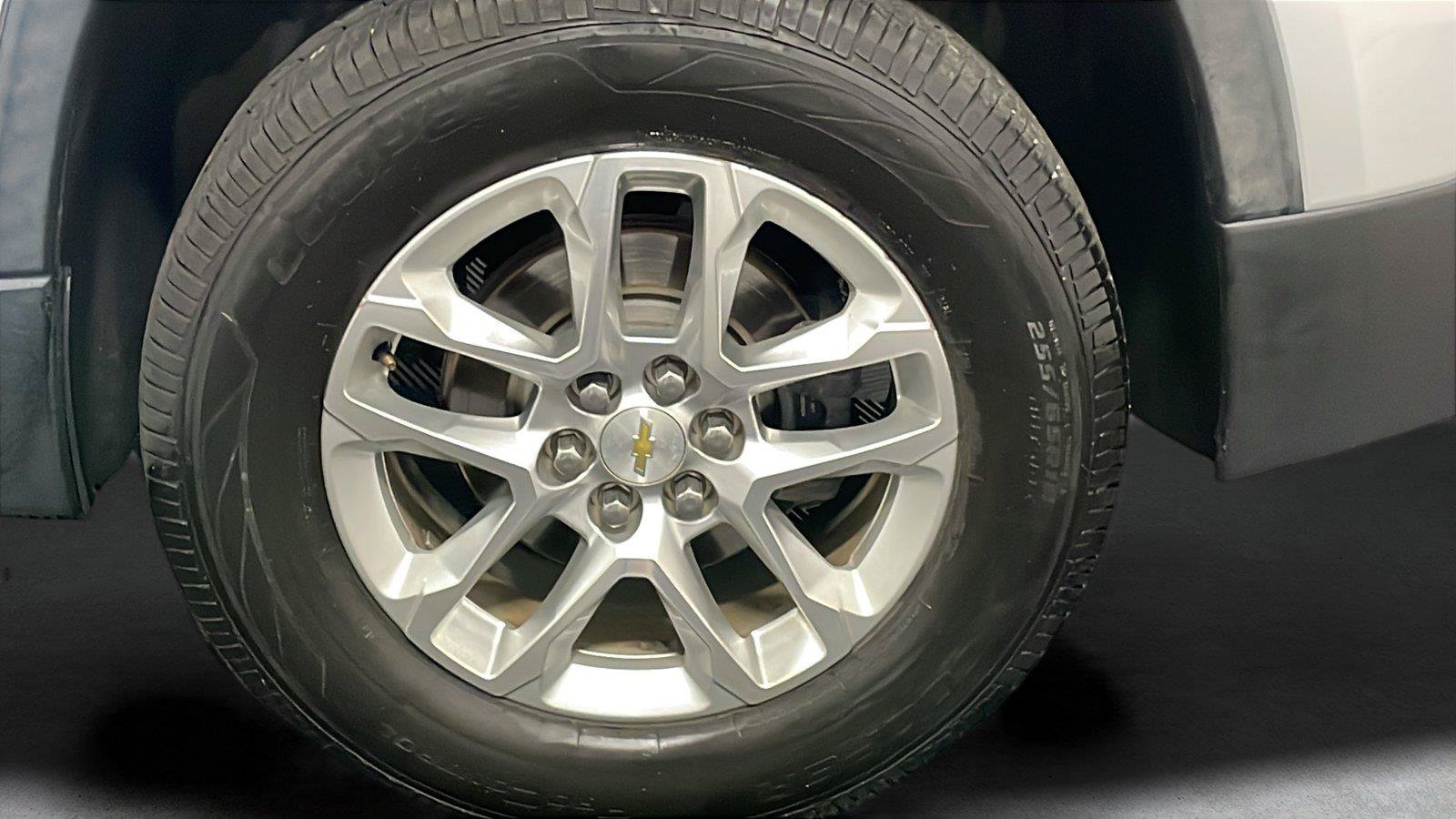 Used 2018 Chevrolet Traverse LT FWD image 25
