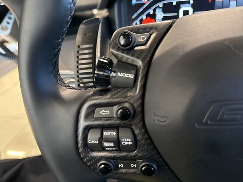 Used 2022 Ford GT image 15