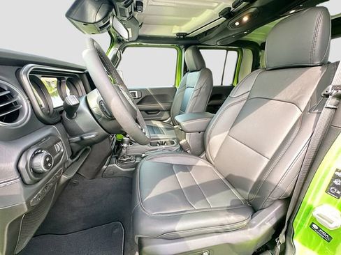 New 2026 Jeep Gladiator Sport image 14