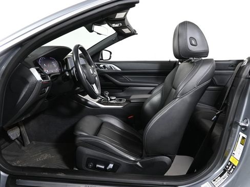 Certified 2023 BMW 430i xDrive Convertible w/ Convenience Package image 3