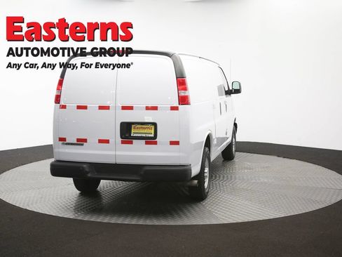 Used 2021 Chevrolet Express 2500 RWD image 33