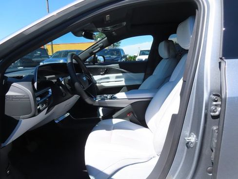 Used 2024 Cadillac Lyriq Sport AWD/4WD image 15