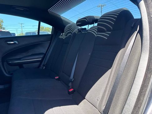 Used 2014 Dodge Charger SXT RWD image 11