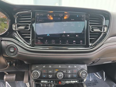 Used 2021 Dodge Durango R/T w/ Technology Group AWD/4WD image 20