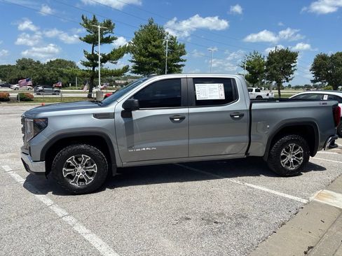 Used 2024 GMC Sierra 1500 Pro w/ Pro Value Package AWD/4WD image 16