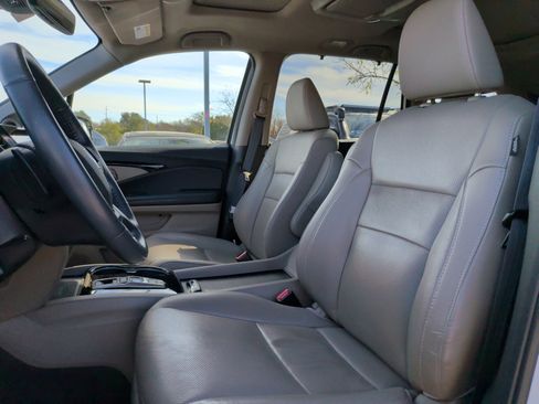 Used 2021 Honda Pilot Elite image 25