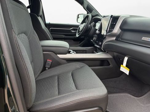 New 2026 RAM 1500 4x4 Crew Cab image 24