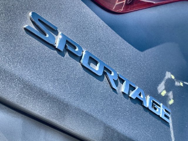 Used 2022 Kia Sportage LX FWD image 43