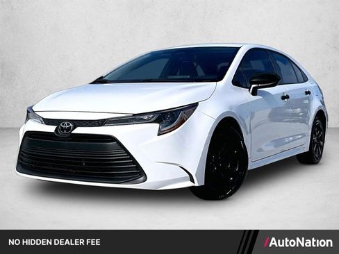 Used 2024 Toyota Corolla LE FWD image 1