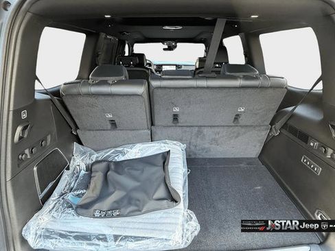 New 2026 Jeep Grand Wagoneer Limited image 20