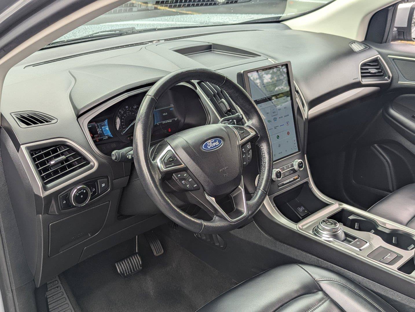 Used 2024 Ford Edge SEL AWD/4WD image 12