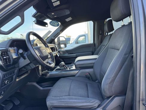 Used 2022 Ford F150 XLT w/ XLT Black Appearance Package image 15