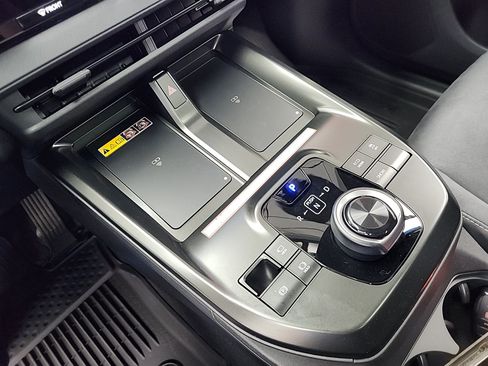 New 2026 Toyota C-HR AWD/4WD image 14