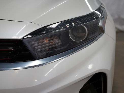 Used 2022 Kia Forte GT-Line w/ GT-Line Premium Package FWD image 14