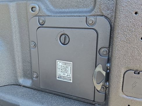 New 2026 Ford Maverick Lariat w/ Black Appearance Package image 16