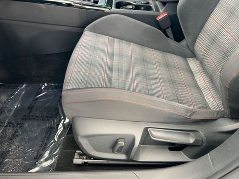 Used 2024 Volkswagen GTI SE image 14