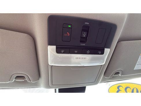 Used 2023 Nissan Altima 2.5 SL AWD/4WD image 25