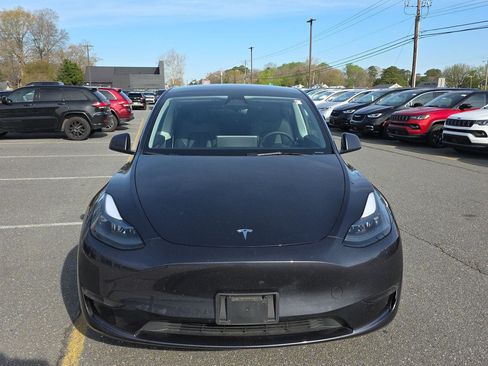 Used 2024 Tesla Model Y Long Range image 2
