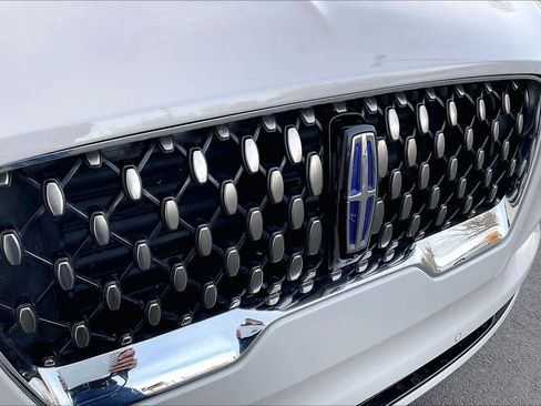 Used 2022 Lincoln Aviator Grand Touring w/ Equipment Group 301A image 29