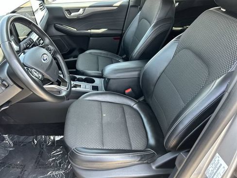 Used 2023 Ford Escape SE FWD image 18