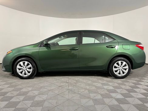 Used 2015 Toyota Corolla LE image 3