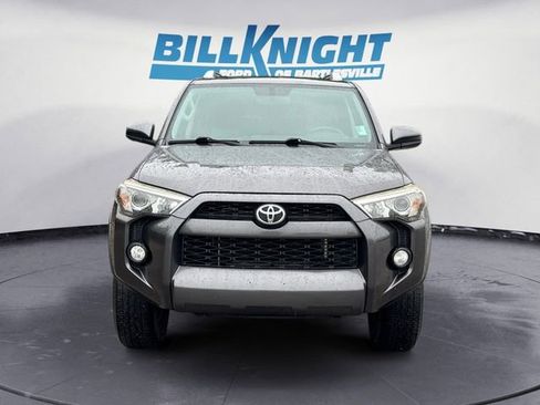 Used 2016 Toyota 4Runner SR5 AWD/4WD image 8