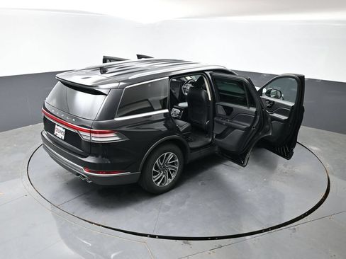 Used 2023 Lincoln Aviator AWD image 67