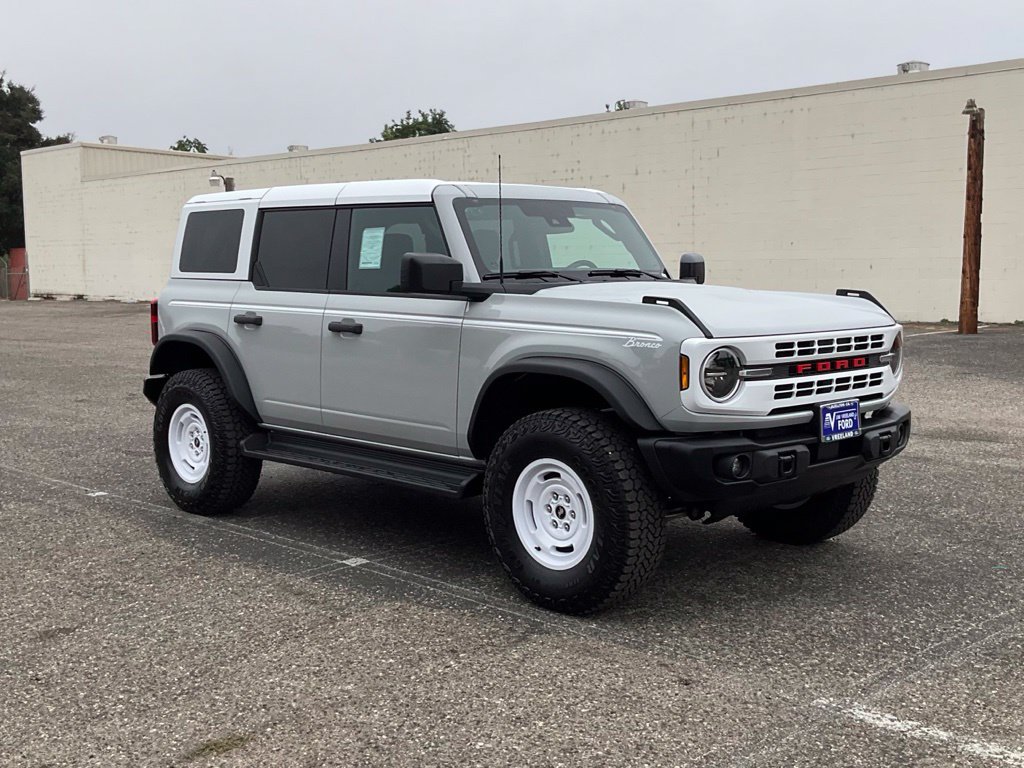 New 2026 Ford Bronco Heritage Edition AWD/4WD image 8