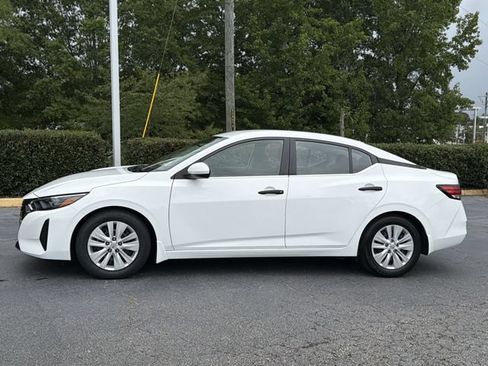 Used 2024 Nissan Sentra S FWD image 2