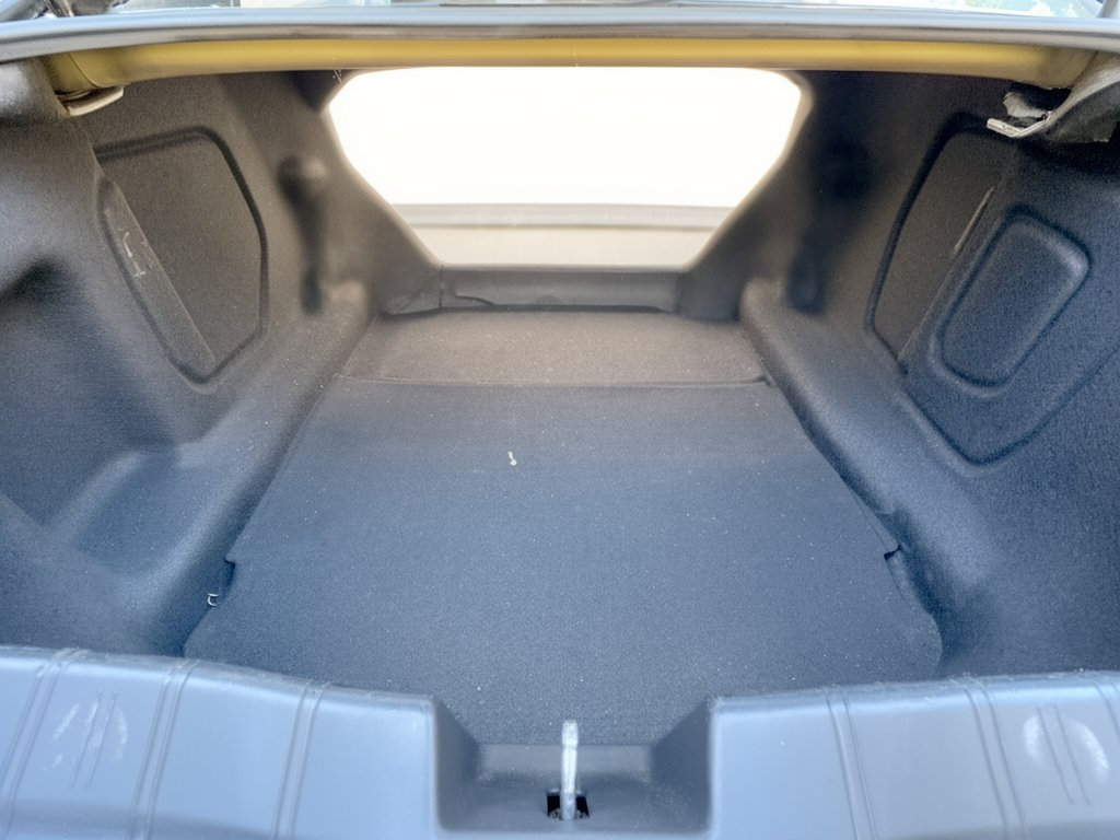 Used 2019 Chevrolet Camaro SS RWD image 28