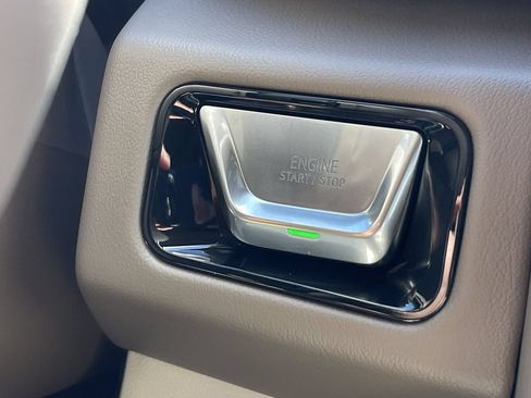 New 2026 GMC Yukon XL Denali w/ Denali Reserve Package AWD/4WD image 17