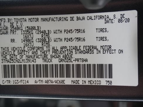 Used 2020 Toyota Tacoma SR5 RWD image 27