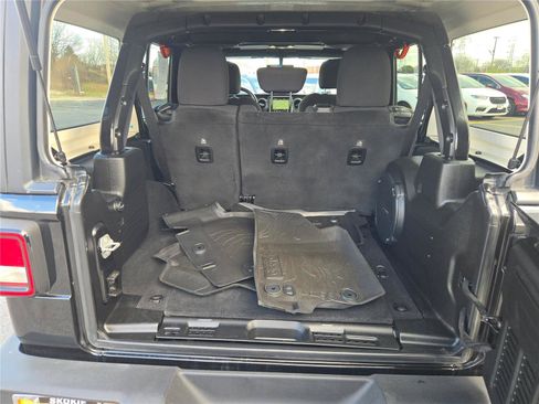 Used 2022 Jeep Wrangler Unlimited Sport AWD/4WD image 19