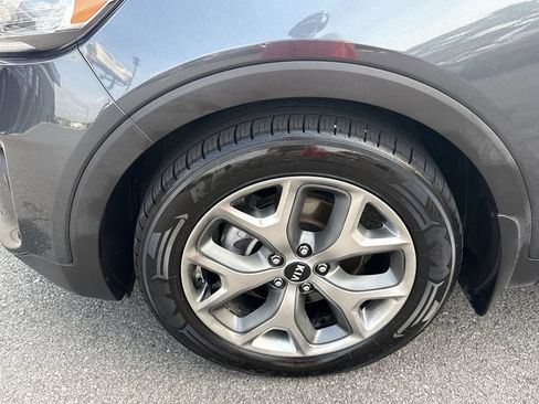 Used 2019 Kia Sorento EX FWD image 16