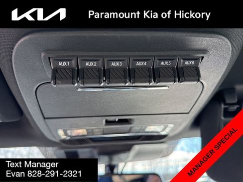 Used 2022 Ford F150 Raptor w/ Convenience Package AWD/4WD image 32