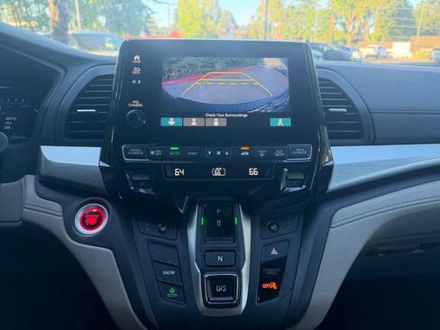 Used 2018 Honda Odyssey EX-L image 22