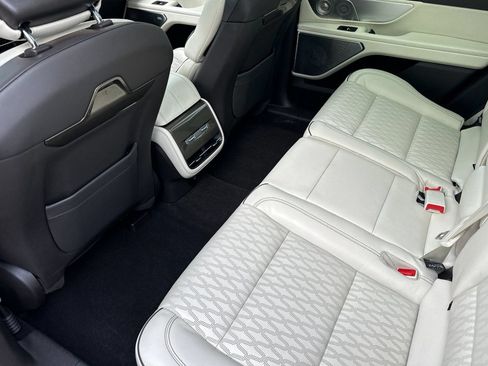 Used 2024 Lincoln Nautilus Black Label w/ Jet Appearance Package (87T) AWD/4WD image 14
