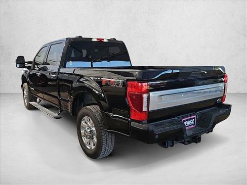 Used 2021 Ford F250 Platinum w/ FX4 Off-Road Package image 3