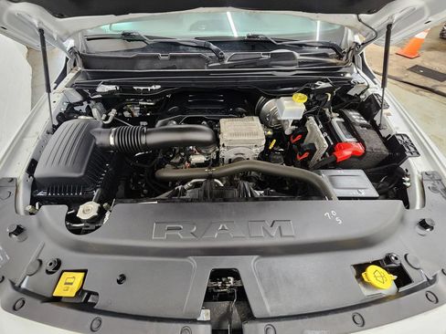 Used 2022 RAM 1500 Big Horn AWD/4WD image 37