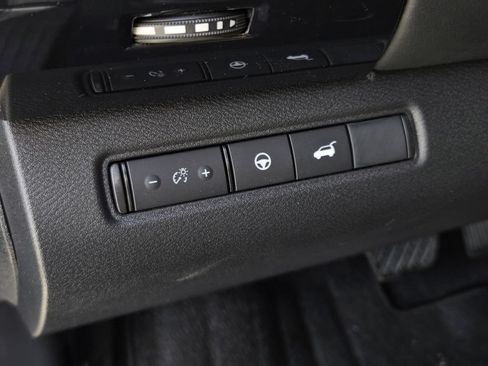 New 2026 Nissan Pathfinder SV FWD image 18