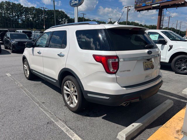Used 2019 Ford Explorer Limited w/ Class III Trailer Tow Package FWD image 5