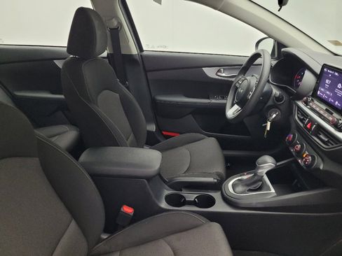 Used 2024 Kia Forte LXS image 21