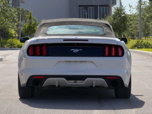 Used 2016 Ford Mustang Premium RWD image 5