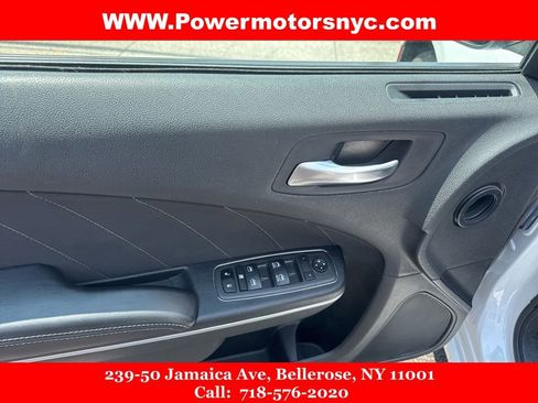 Used 2022 Dodge Charger SXT image 25
