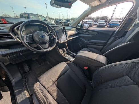 Used 2024 Subaru Ascent Premium w/ Convenience Package image 2