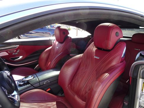 Used 2015 Mercedes-Benz S 63 AMG 4MATIC Coupe image 13