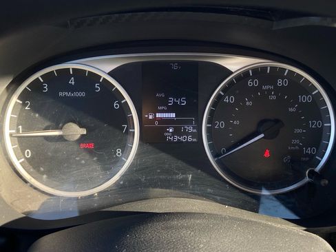 Used 2021 Nissan Versa S image 21