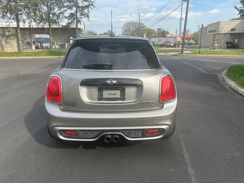 Used 2017 MINI Cooper S FWD image 8