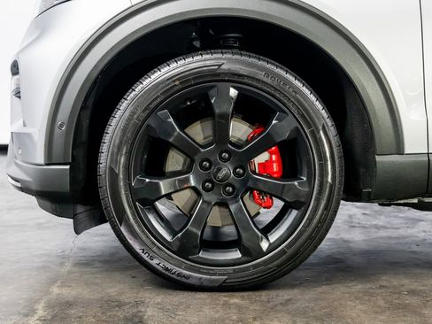 Used 2022 Ford Explorer ST w/ Equipment Group 401A image 11